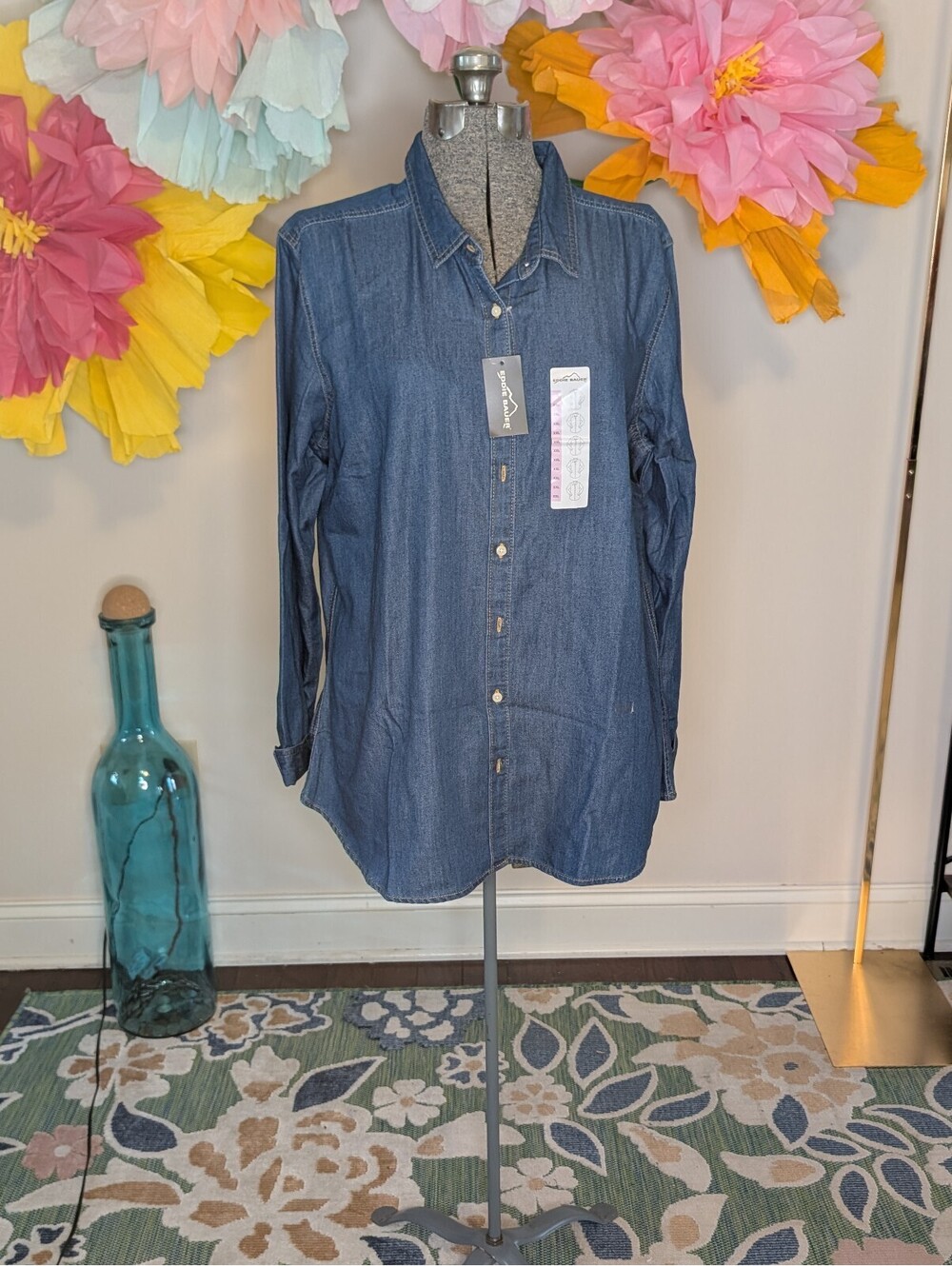 2041 - Eddie Bauer Women's XXL Blue Denim Button-Up Shirt